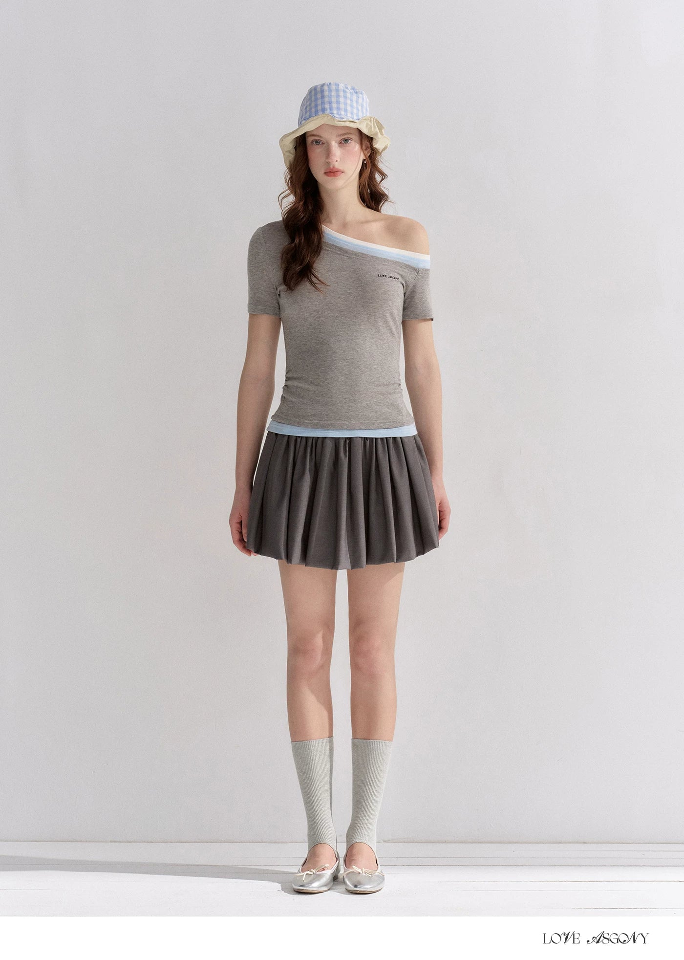 Asymmetric Off-Shoulder Colorblock Slim T-Shirt