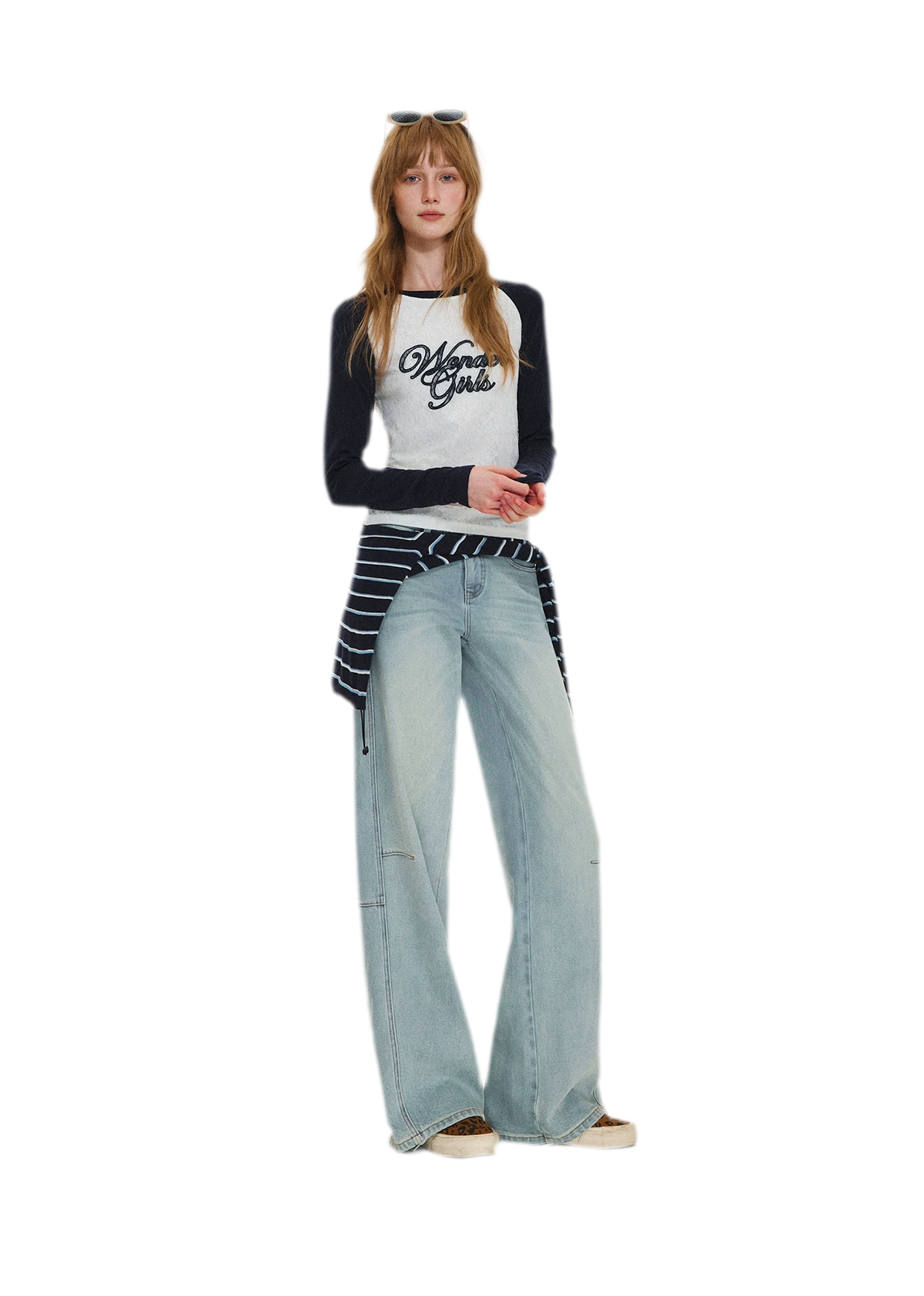 Washed Curved Wide-Leg Jeans
