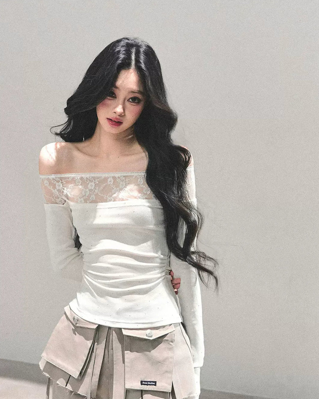 AOMALM Off-Shoulder Lace Dot Tee – view 10
