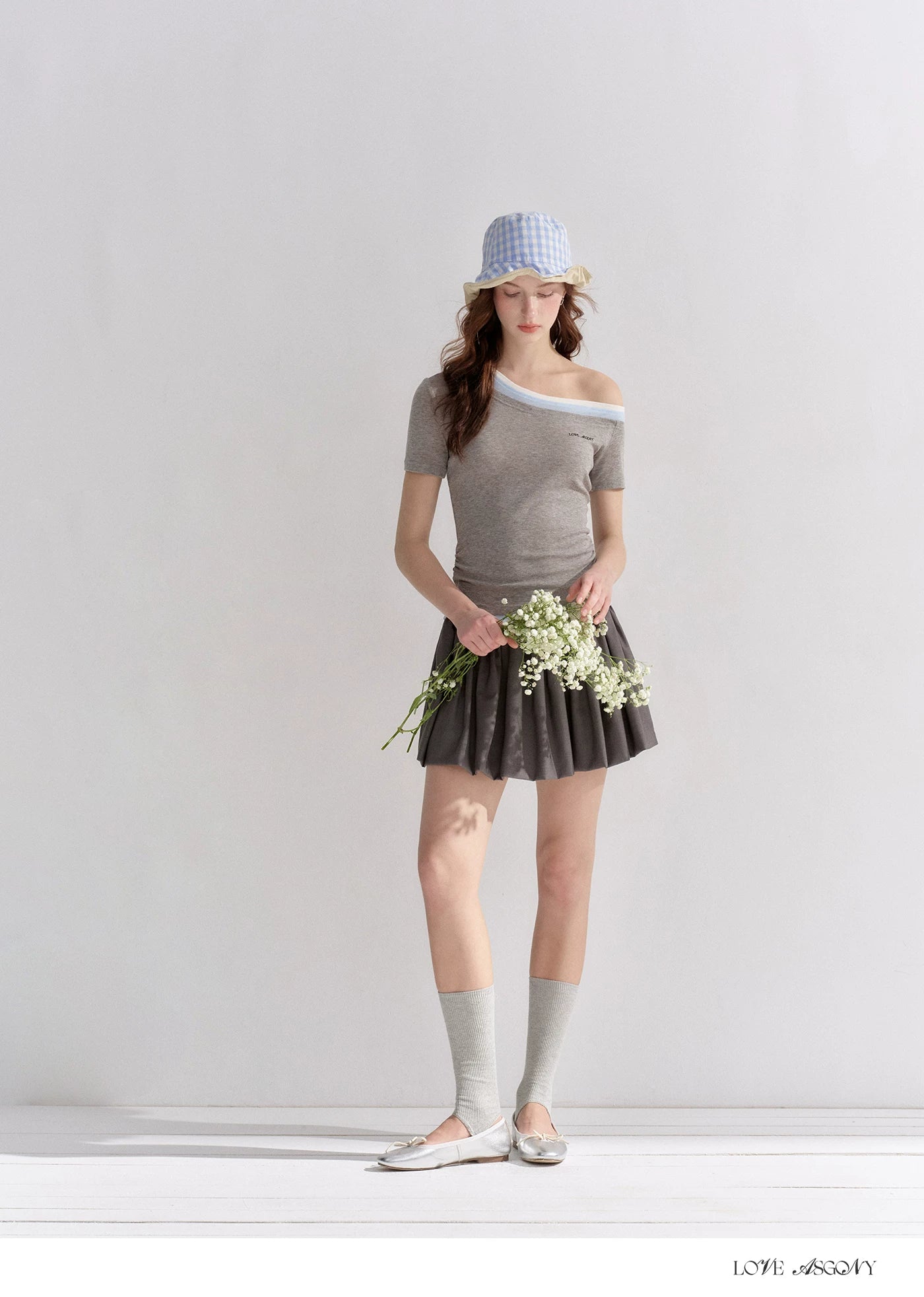 Asymmetric Off-Shoulder Colorblock Slim T-Shirt