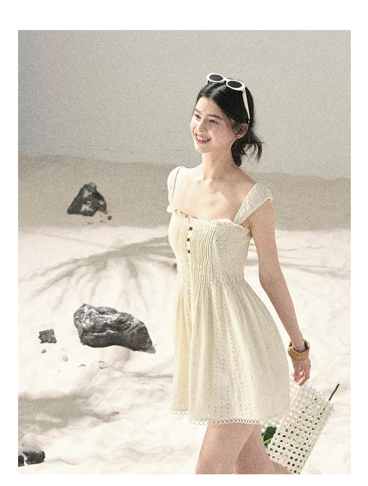 "Gap of Floral Tassels" French Style Lace Ruffled