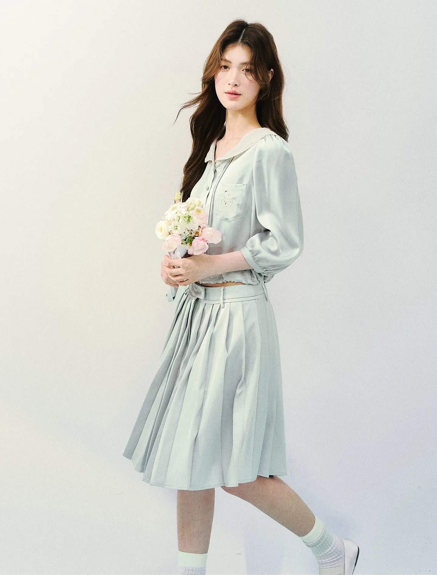Mint Chronicle Navy Collar Embroidered Set