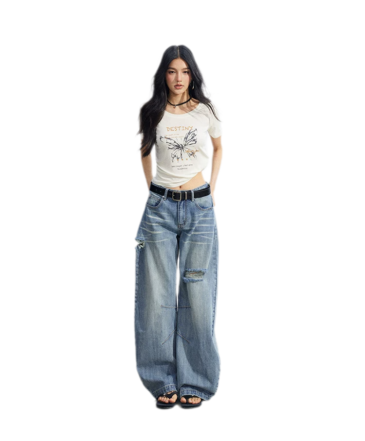 Distressed Curved Jeans