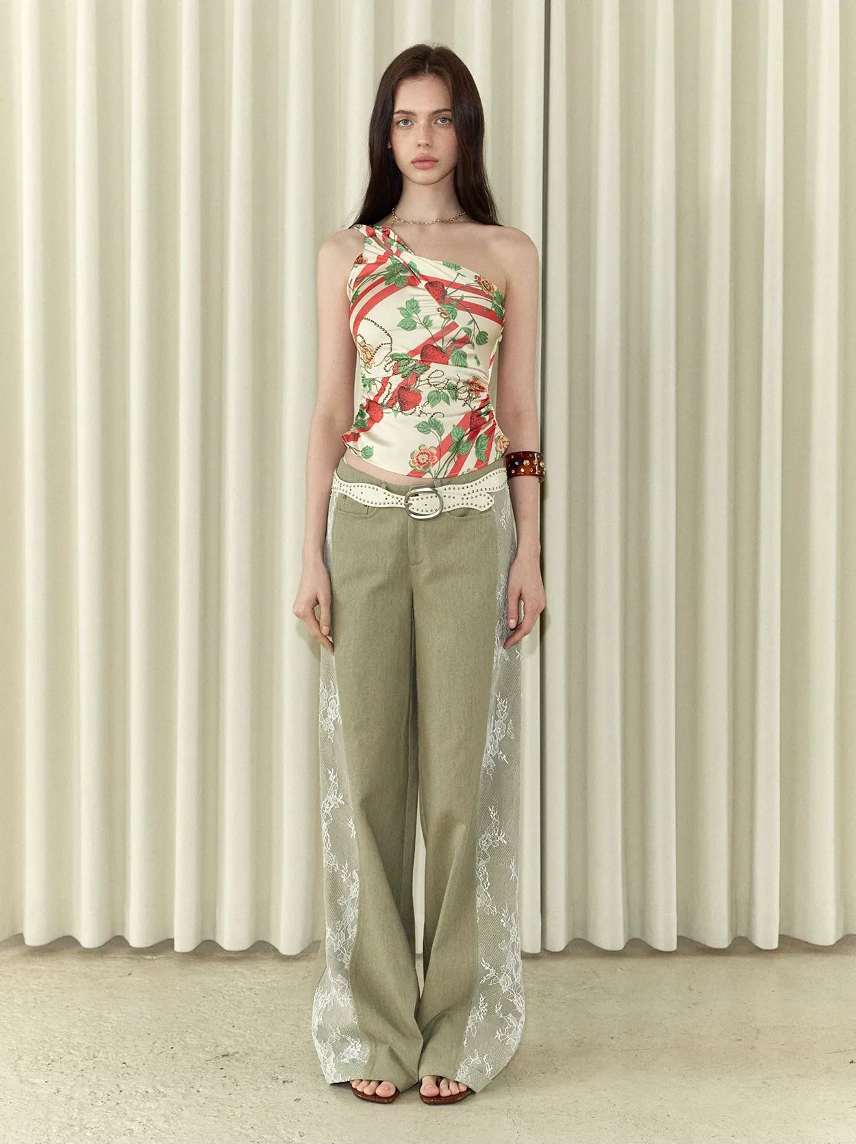 Retro Lace Spliced Loose Jeans