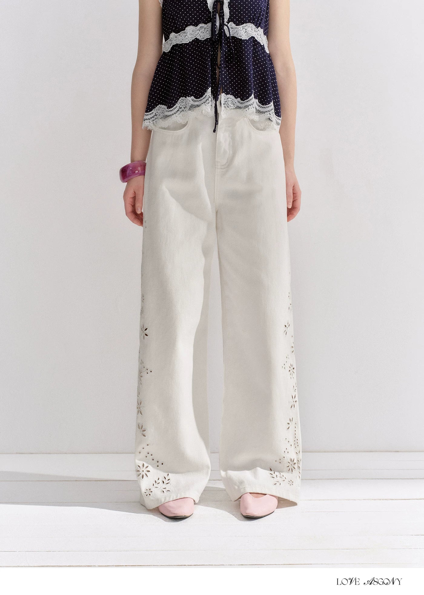 Embroidered Washed Wide-Leg Jeans