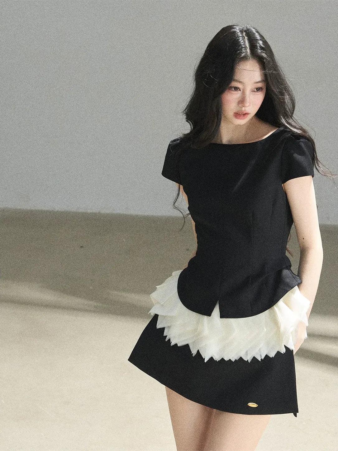 Colorblock Cropped Top Skirt Set