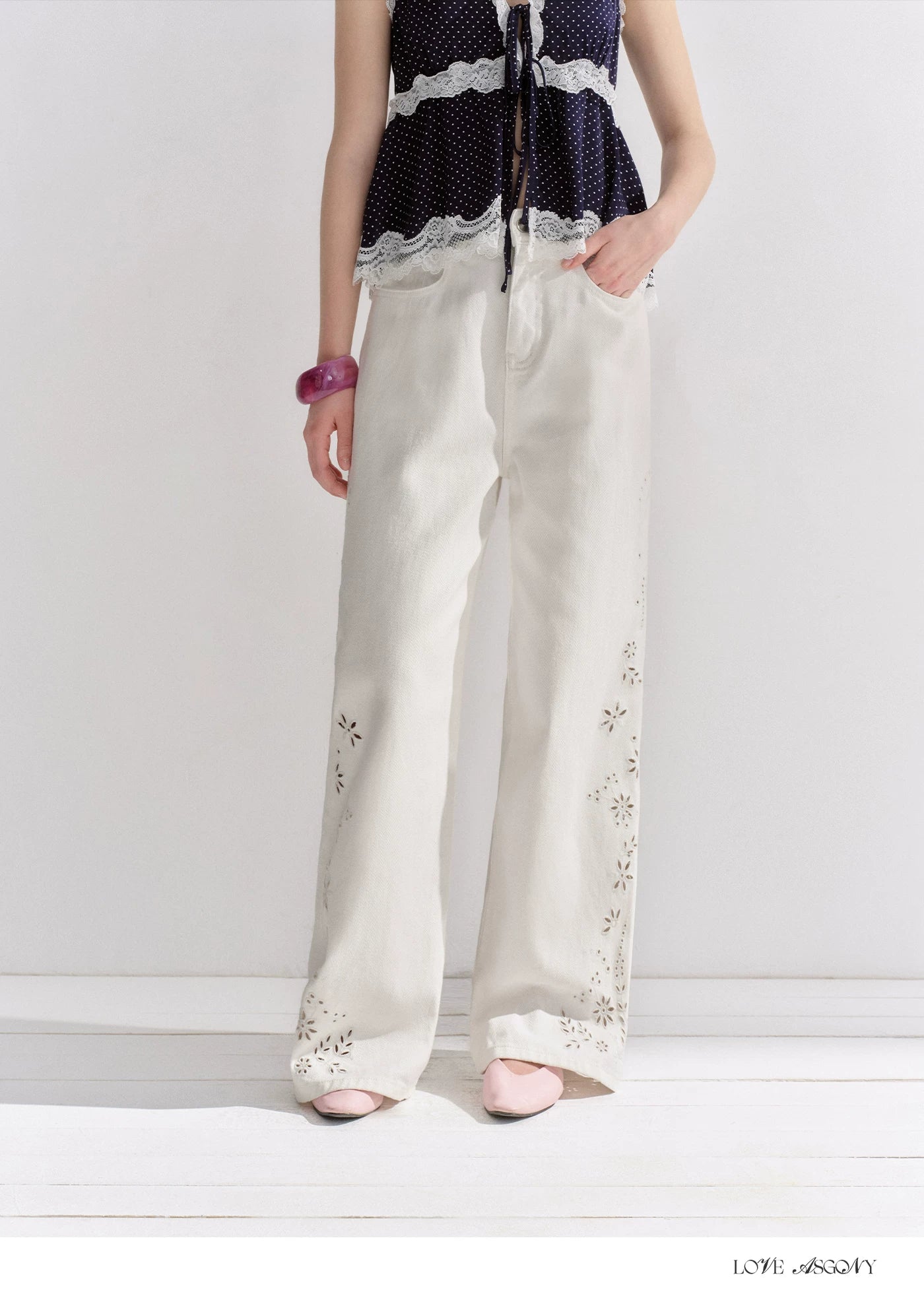 Embroidered Washed Wide-Leg Jeans