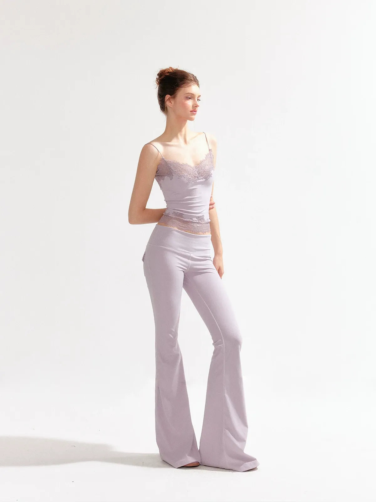 Pantalones de yoga acampanados elásticos