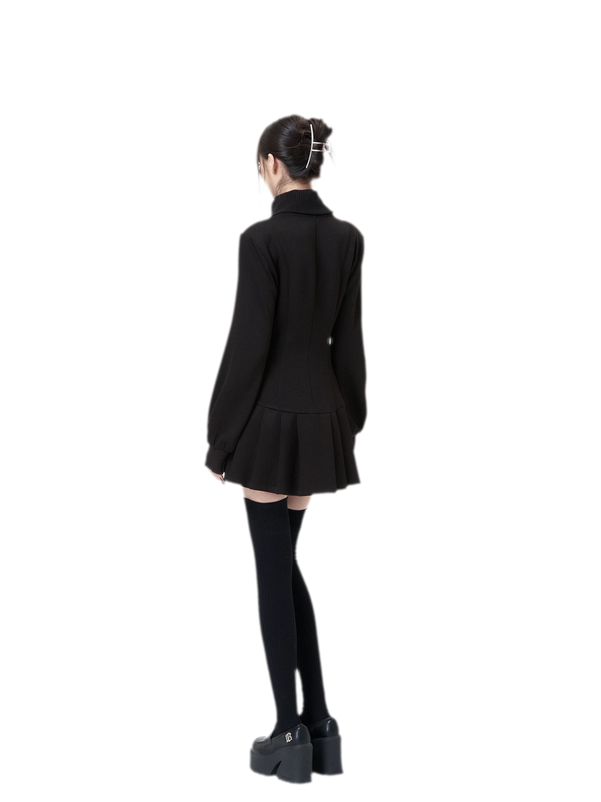 Plissiertes zweireihiges Kleid