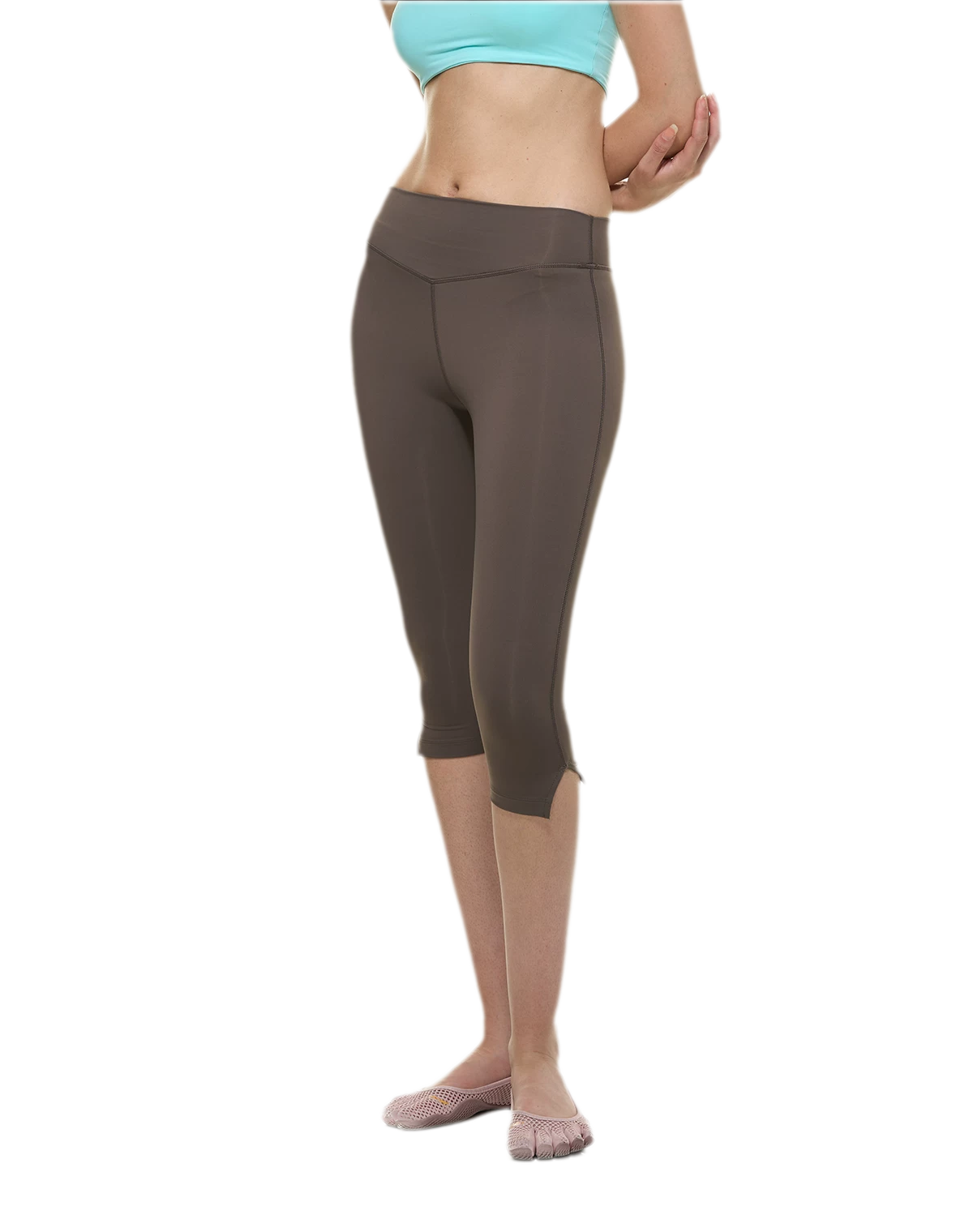 Bare-Feel Slit Capri Pants
