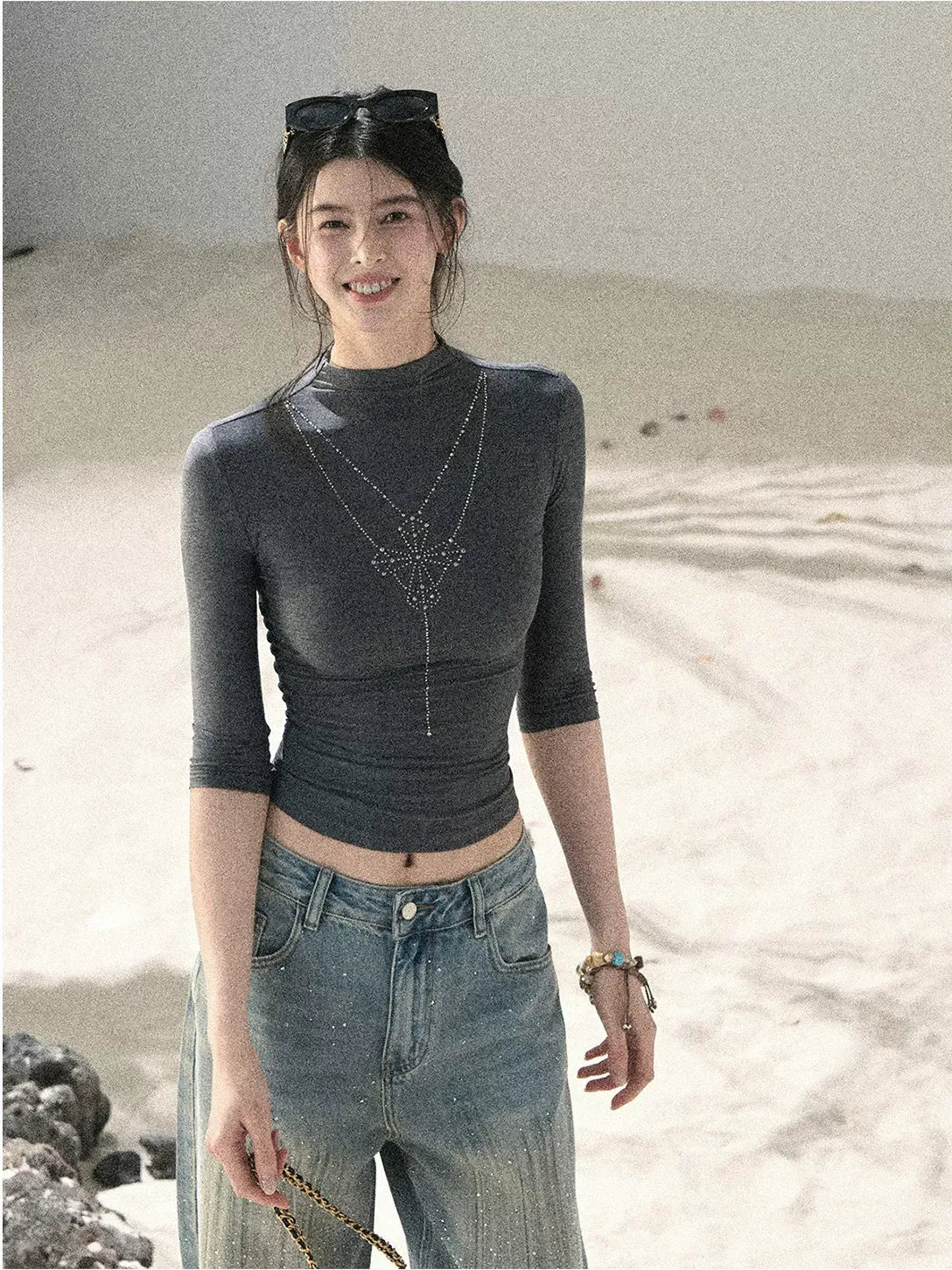 Black Night Fragmented Diamond Half Turtleneck T-shirt