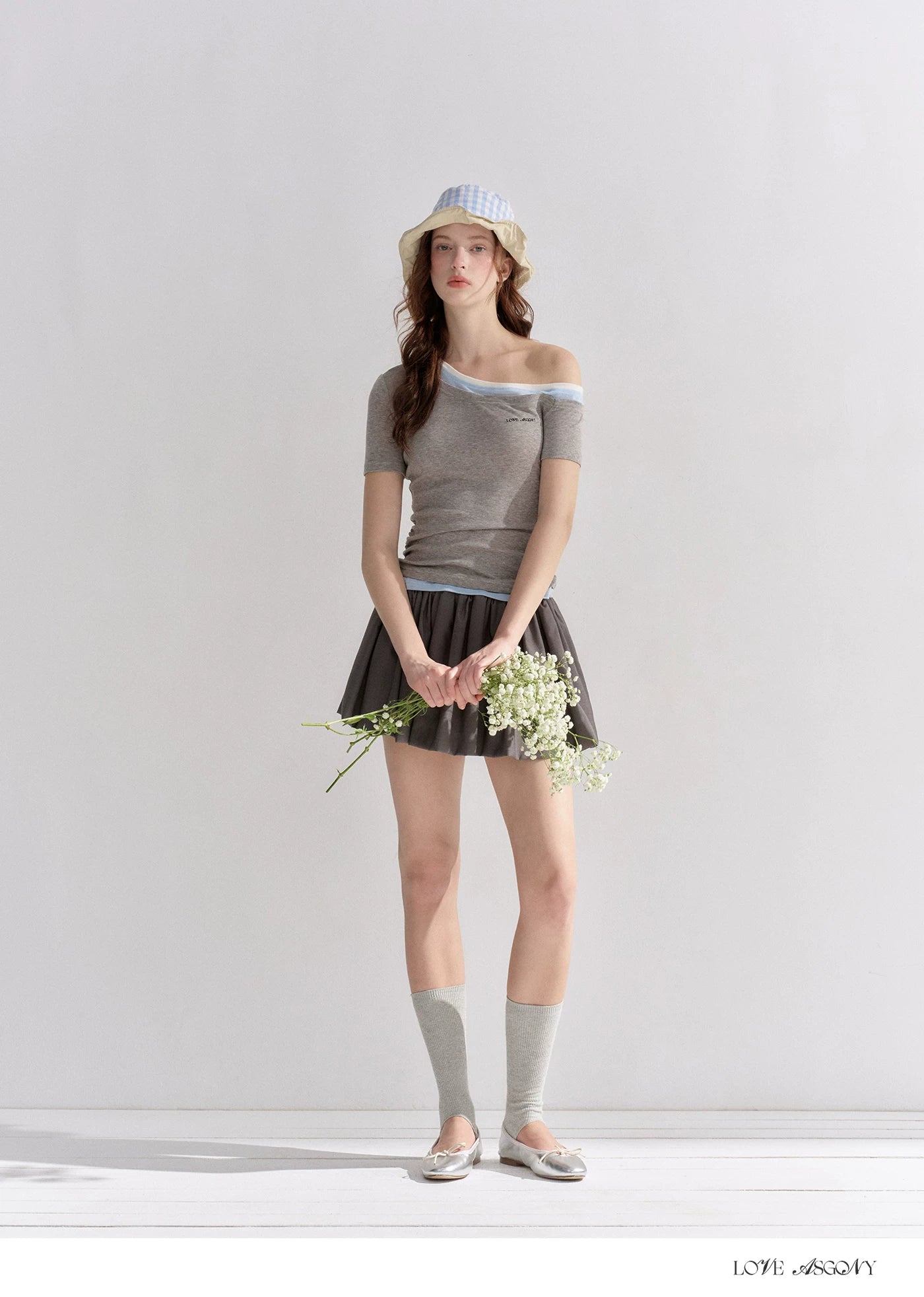 Asymmetric Off-Shoulder Colorblock Slim T-Shirt