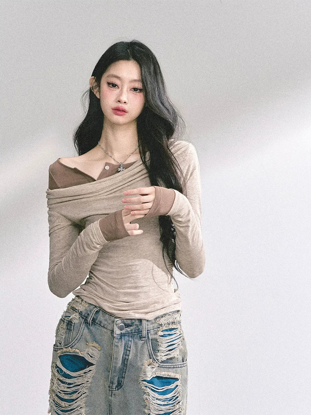 Top asimmetrico a strati con texture