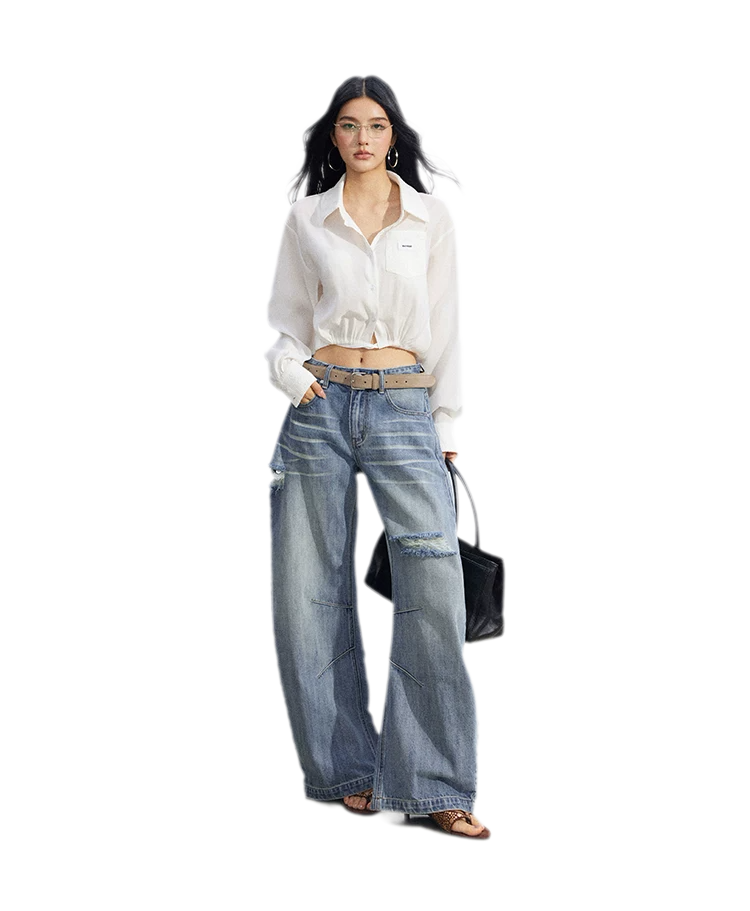 Distressed Curved Jeans