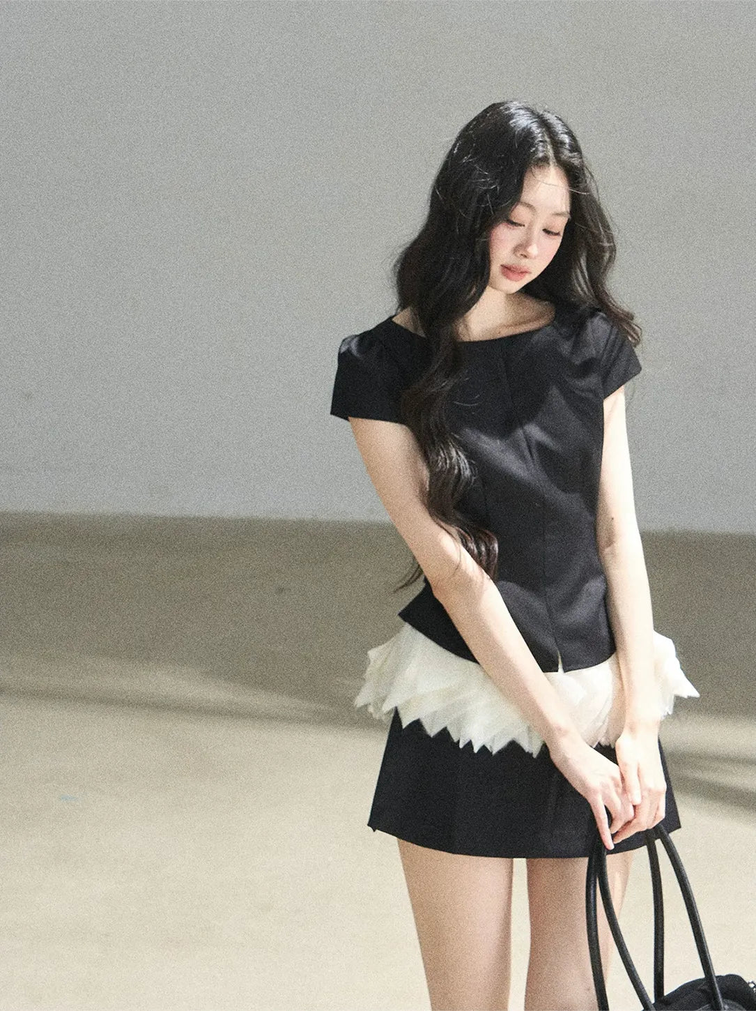 Colorblock Cropped Top Skirt Set