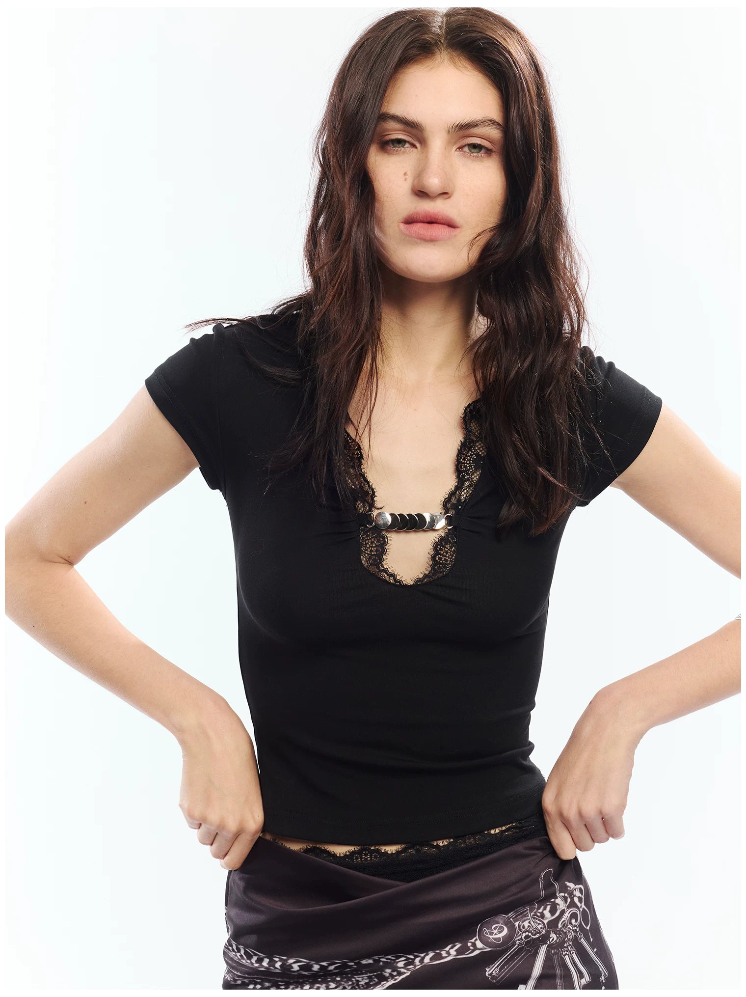 Lace Trim V-Neck Slim Fit T-Shirt