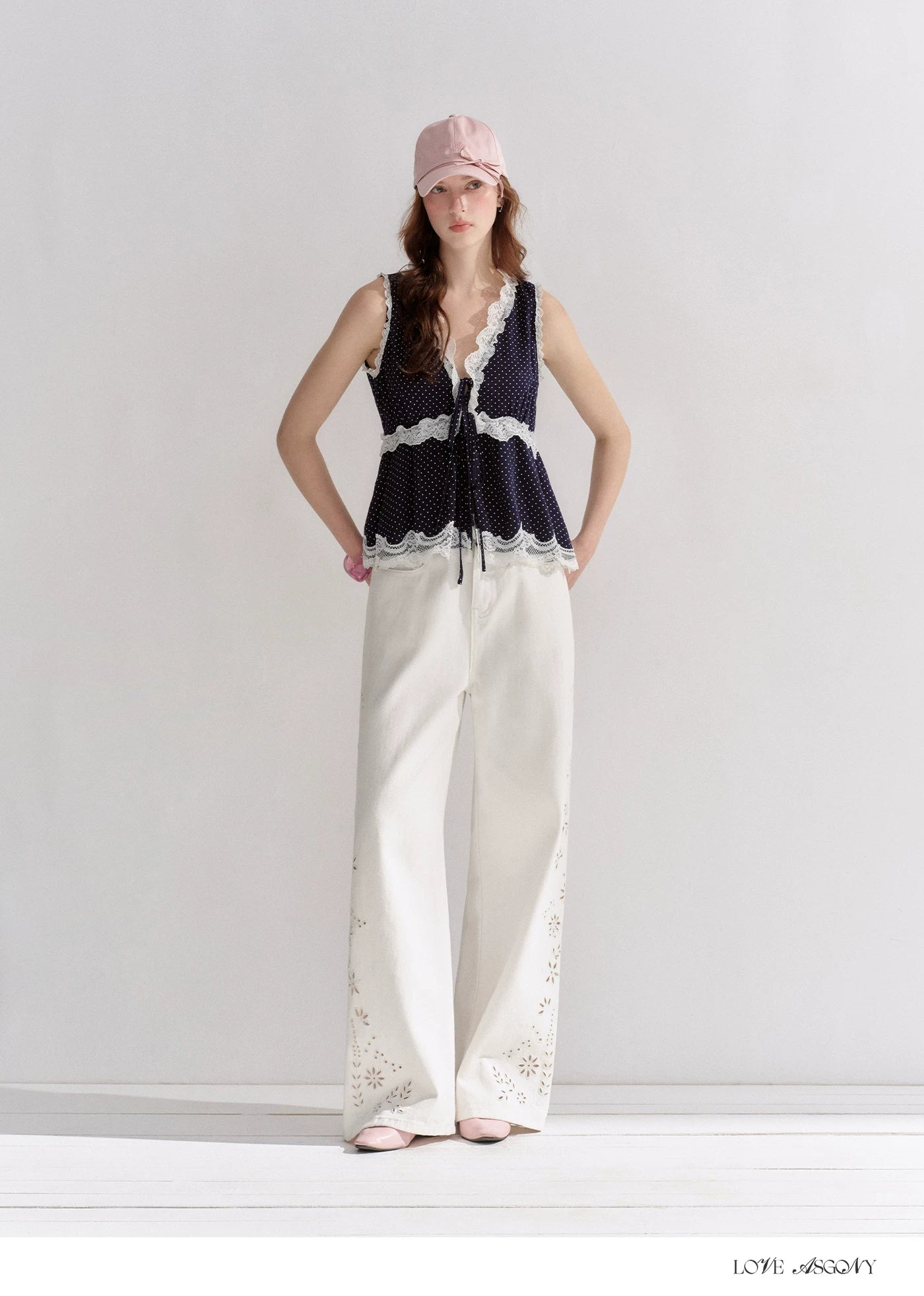 Embroidered Washed Wide-Leg Jeans