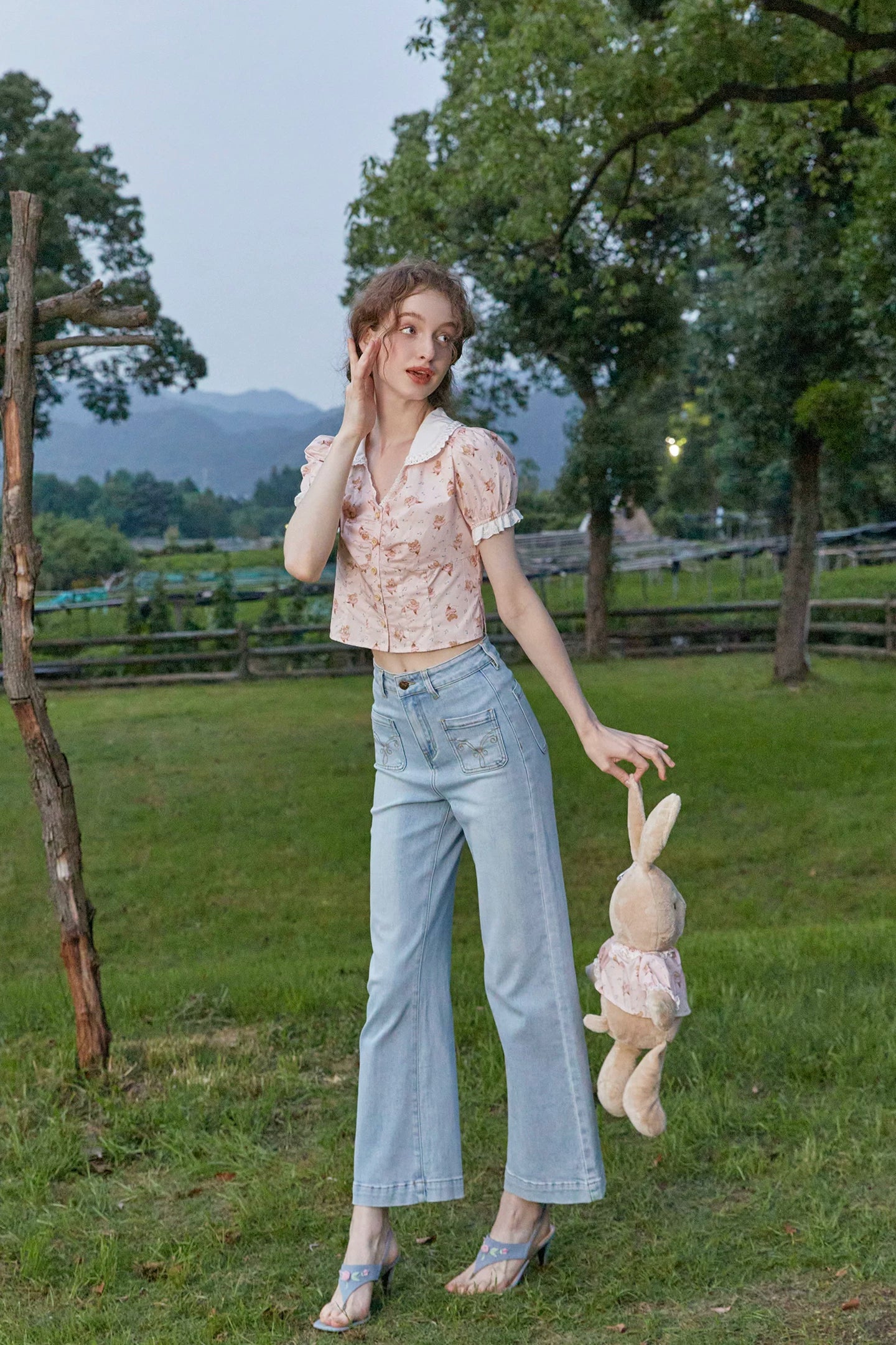 High-Waist Flared Jeans