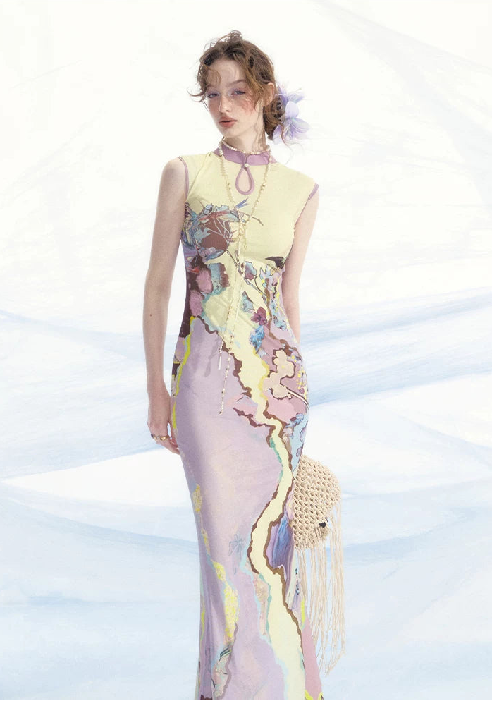 Roman Poem Printed Sleeveless Qipao Dress