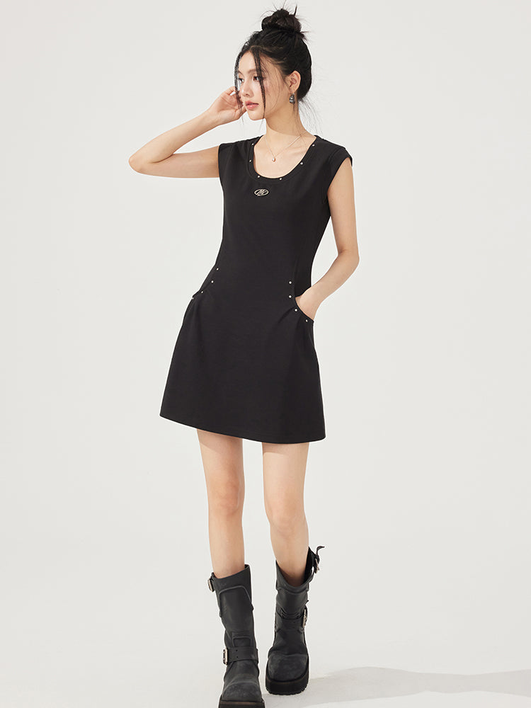 U-neck Waist-cinching Sleeveless Little Black Dress - CHINASQUAD