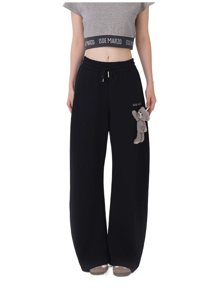 Curved Blade Relaxed Sweatpants