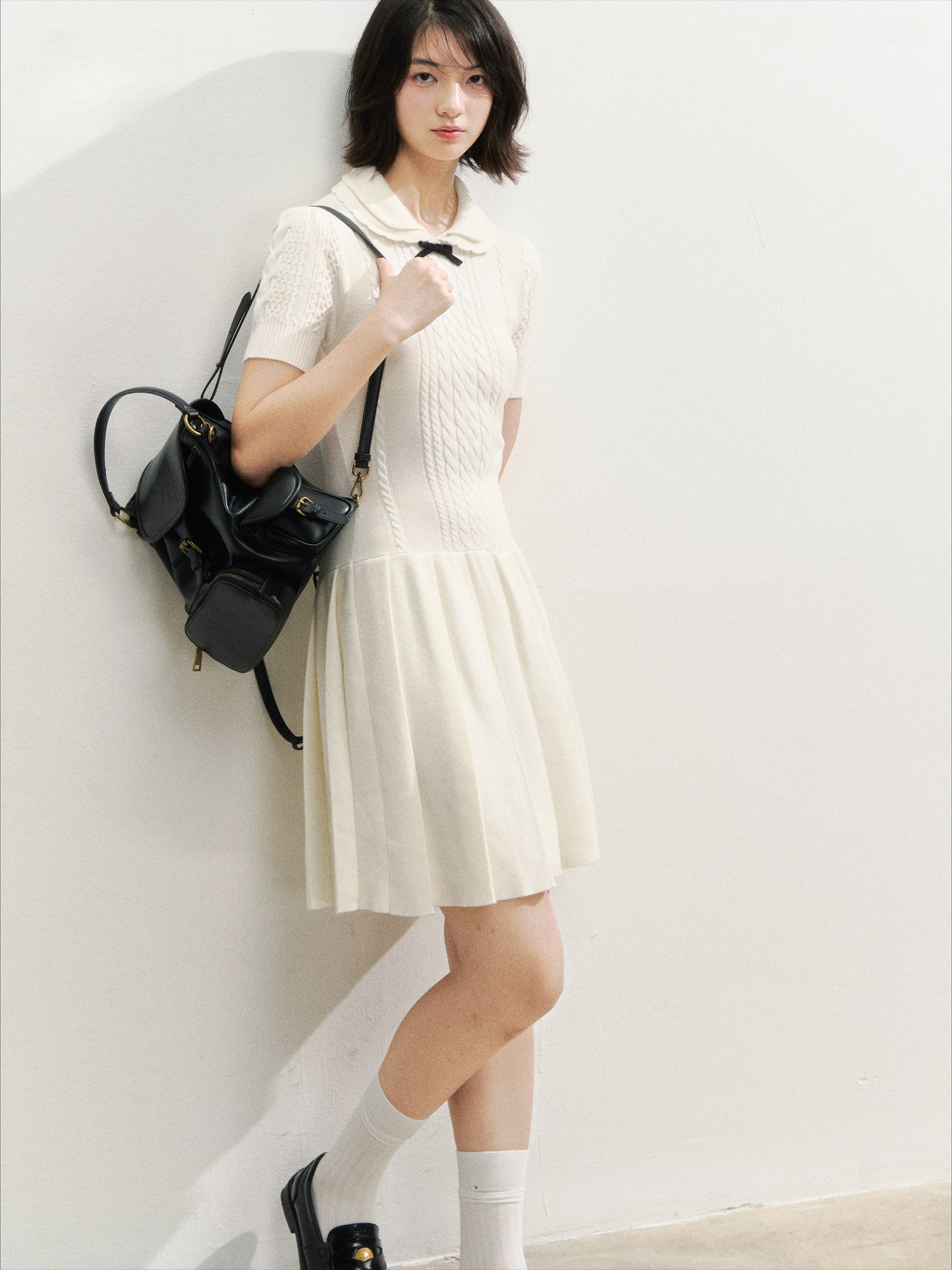 Contrast Collar Knit Pleated Dress - CHINASQUAD