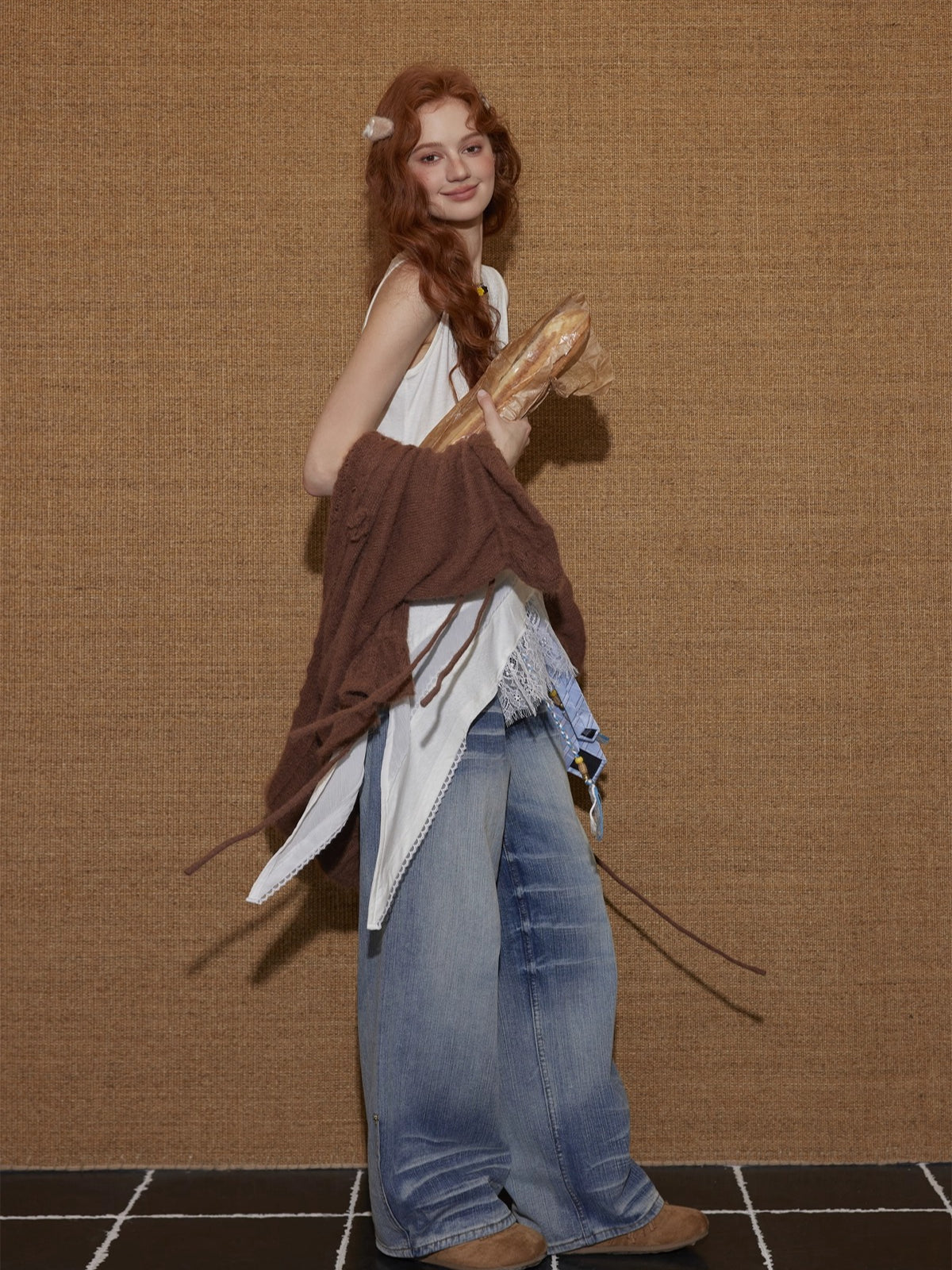 Vintage Lace Trim V-Neck Tank Top - CHINASQUAD