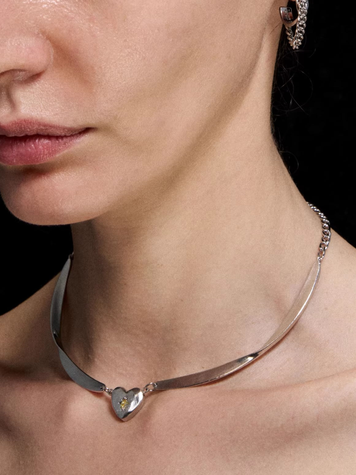 Möbius Heart Line Necklace