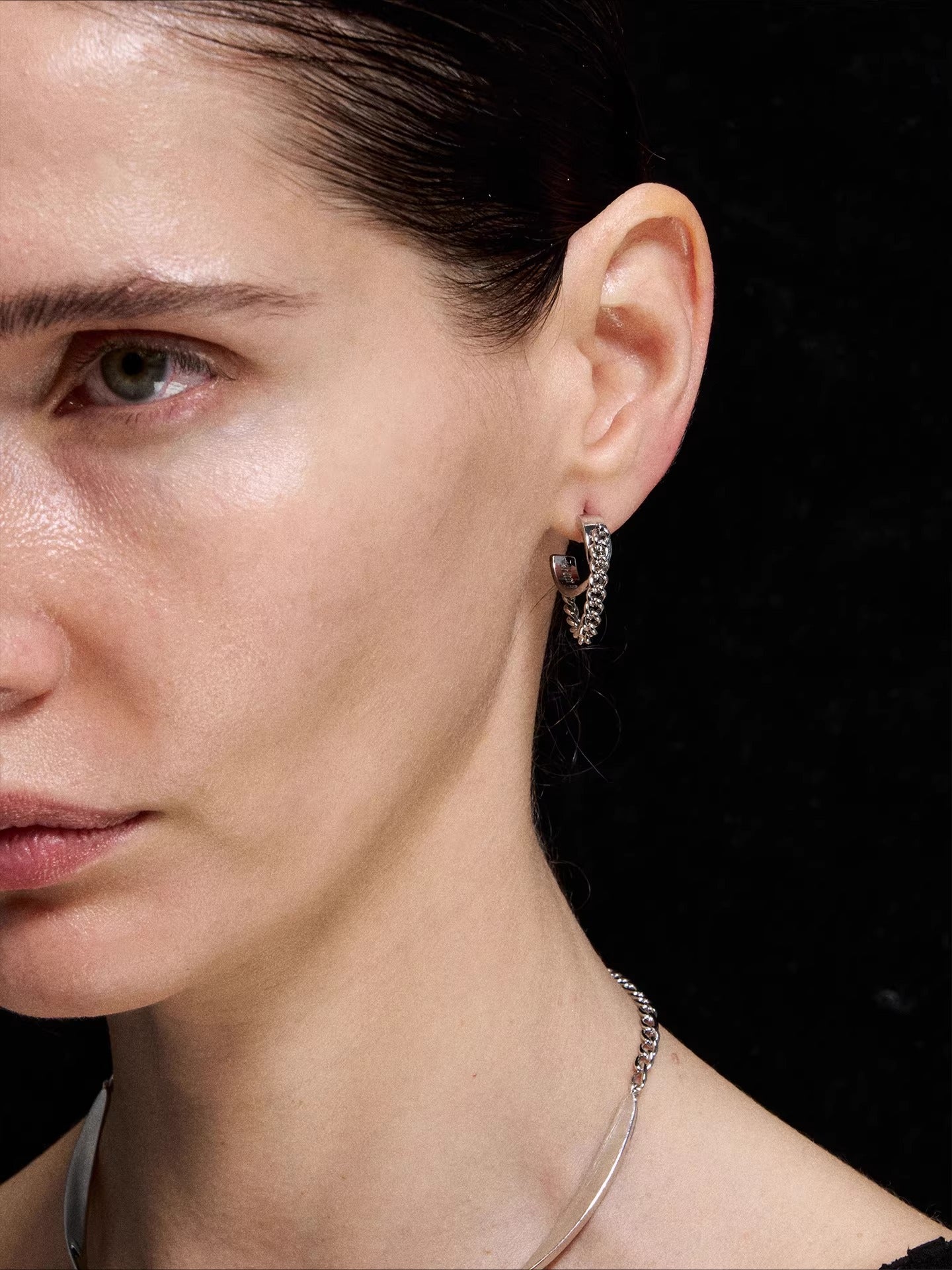 Minimalist Möbius Line Stud Earrings