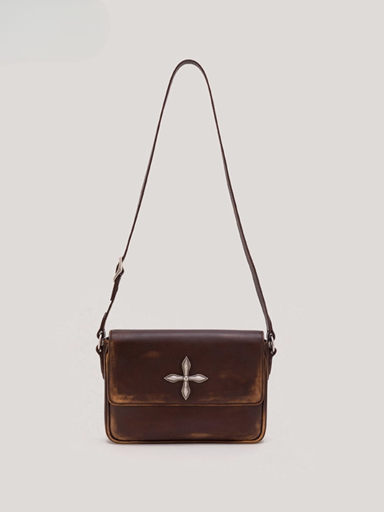 Compass Badge Patina Leather Shoulder Bag Medium Caramel Patina - CHINASQUAD