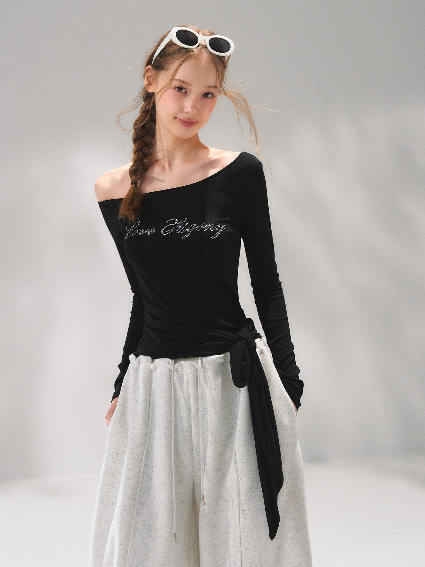 Asymmetric Crystal Logo Tie-Shoulder Fitted Tee