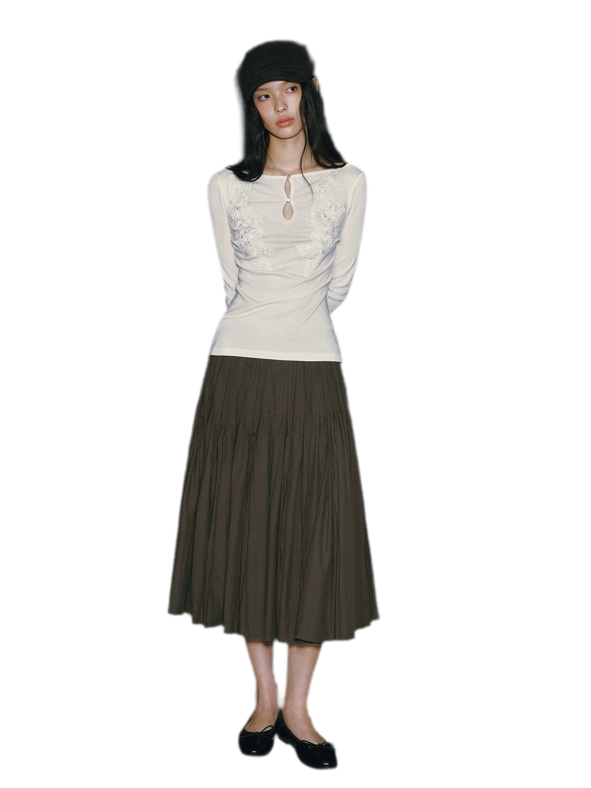Top en maille Tencel brodé avec découpes