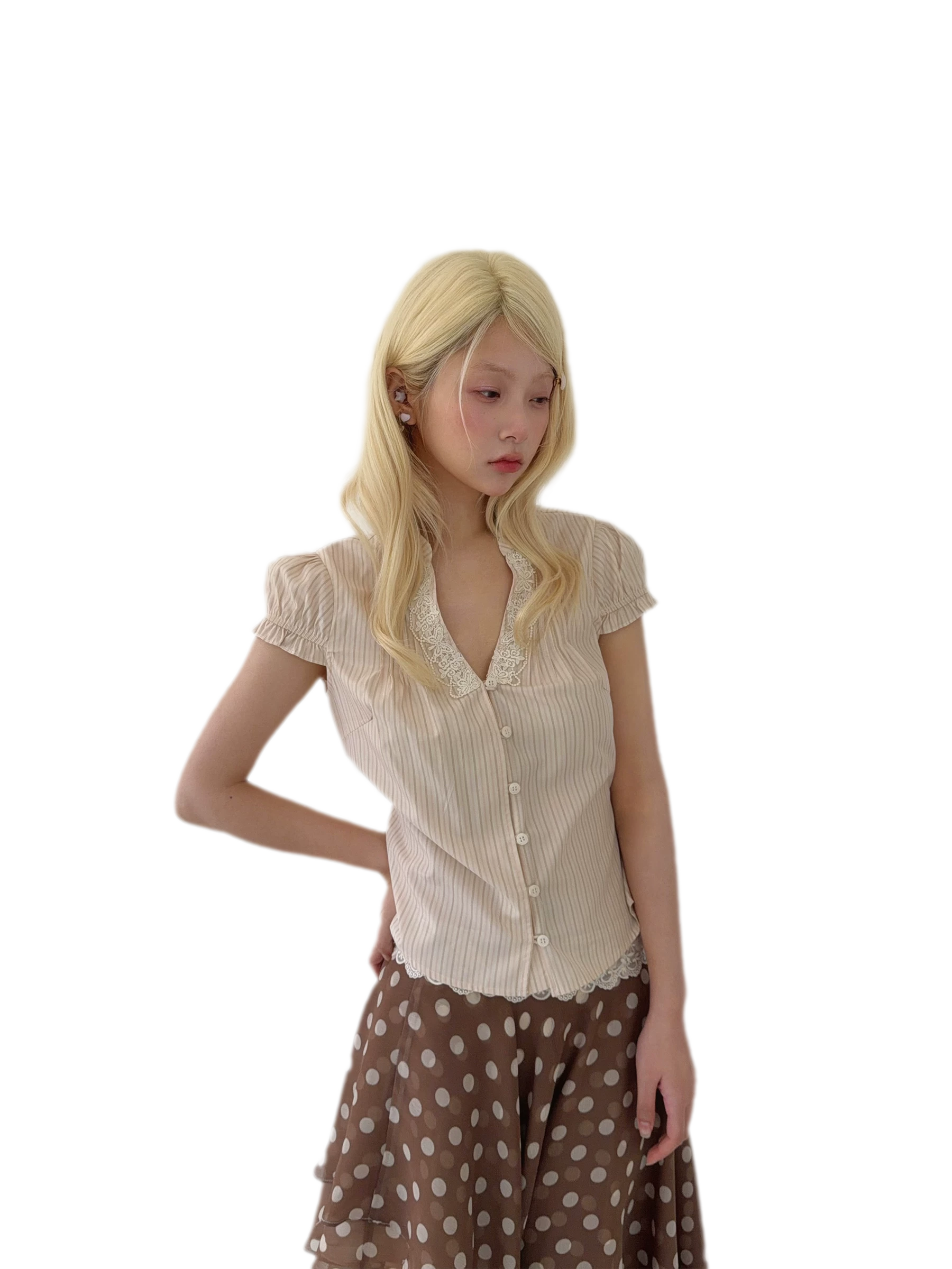 Lace V-Neck Puff Blouse
