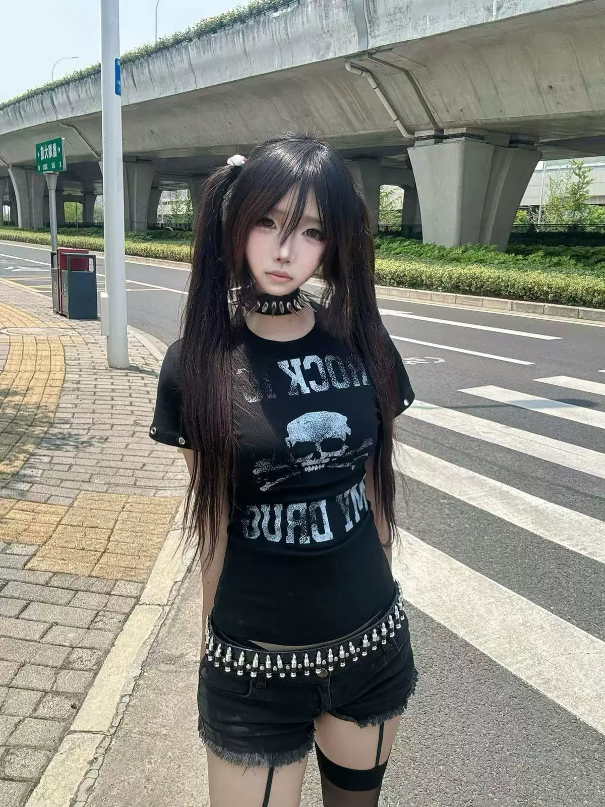 T-shirt court à motif tête de mort effet usé