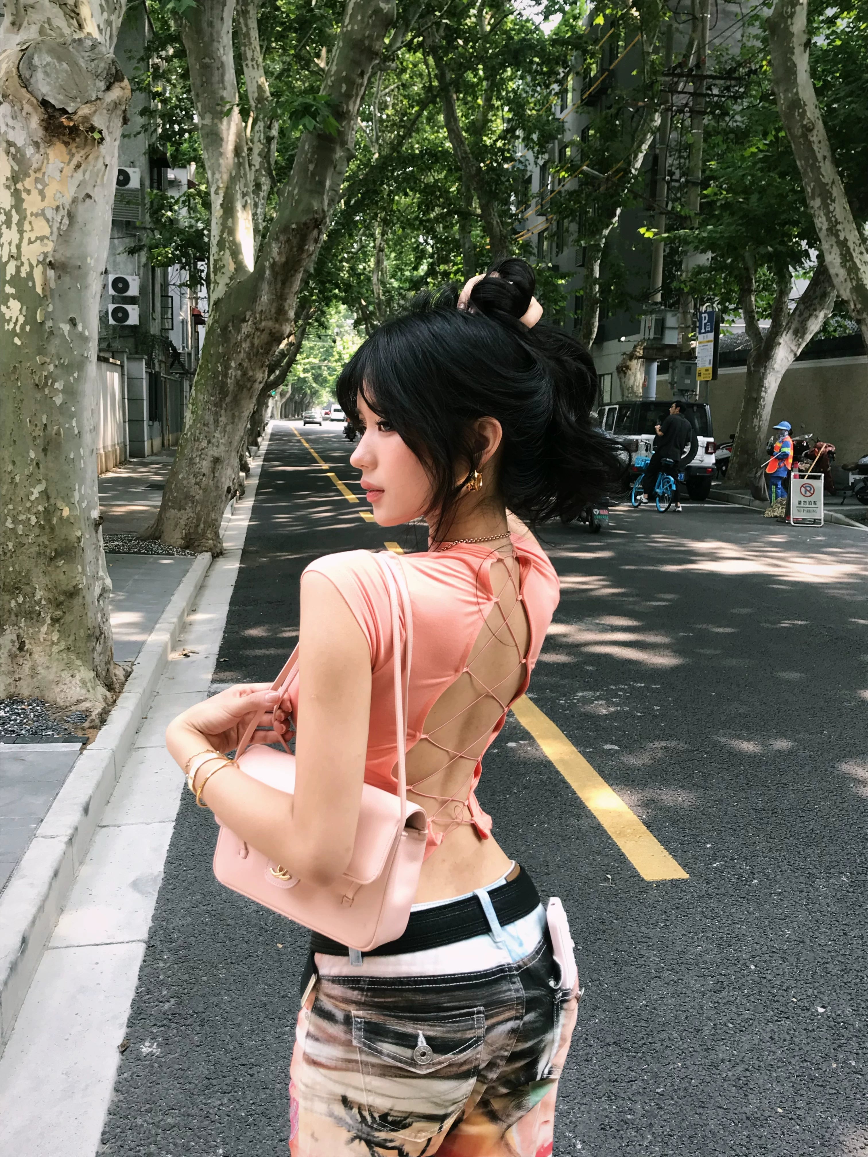 Cross Back Slim Tee