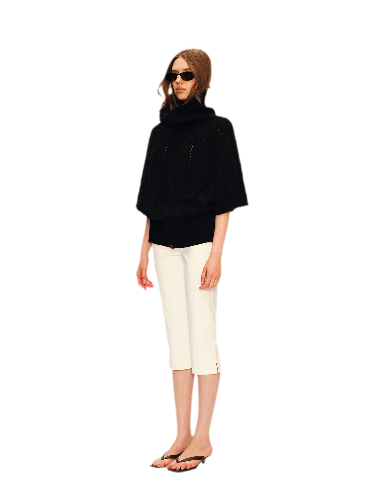 Pull asymétrique en maille torsadée