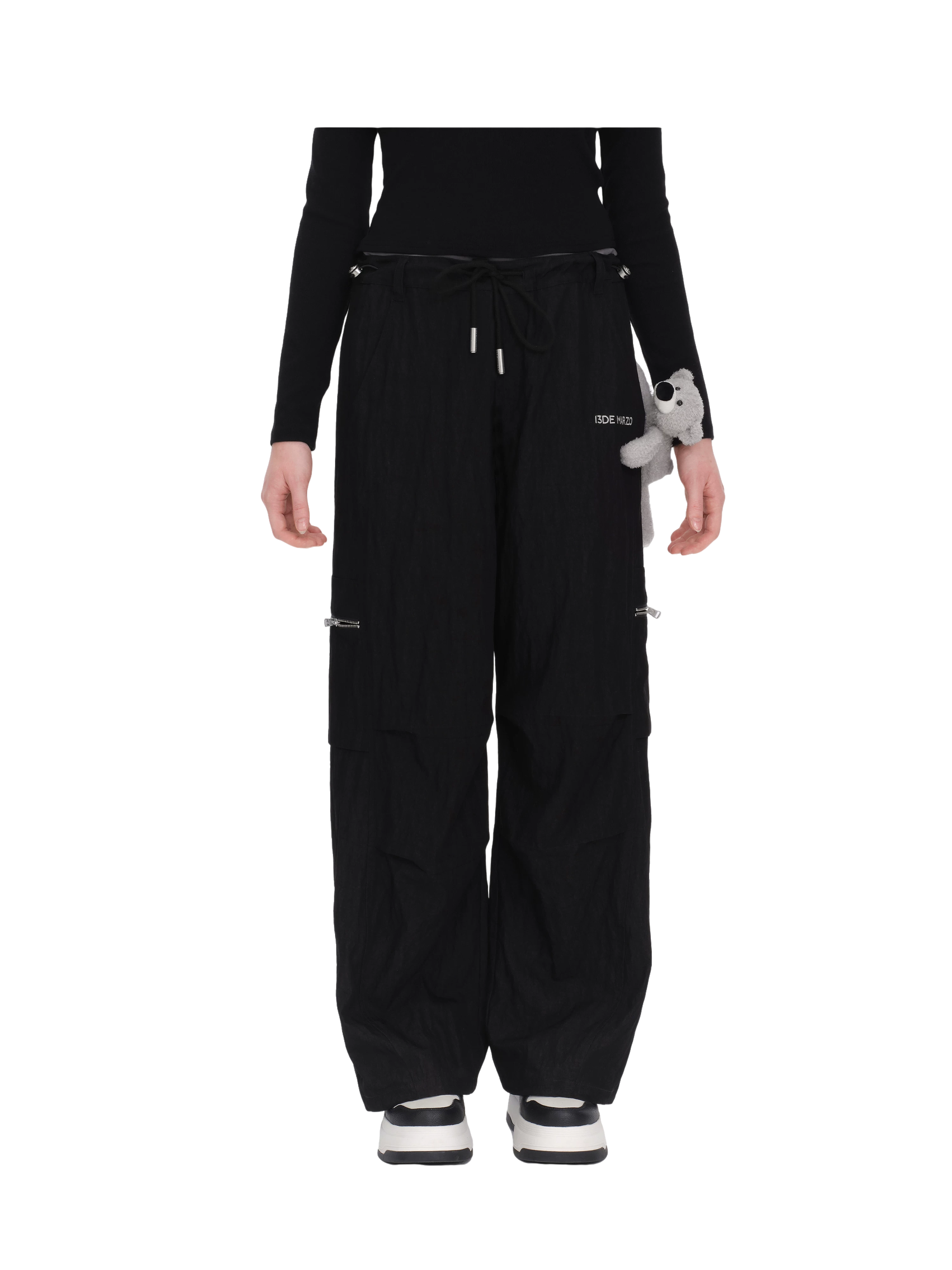 Loose Wide-Leg Cargo Pants