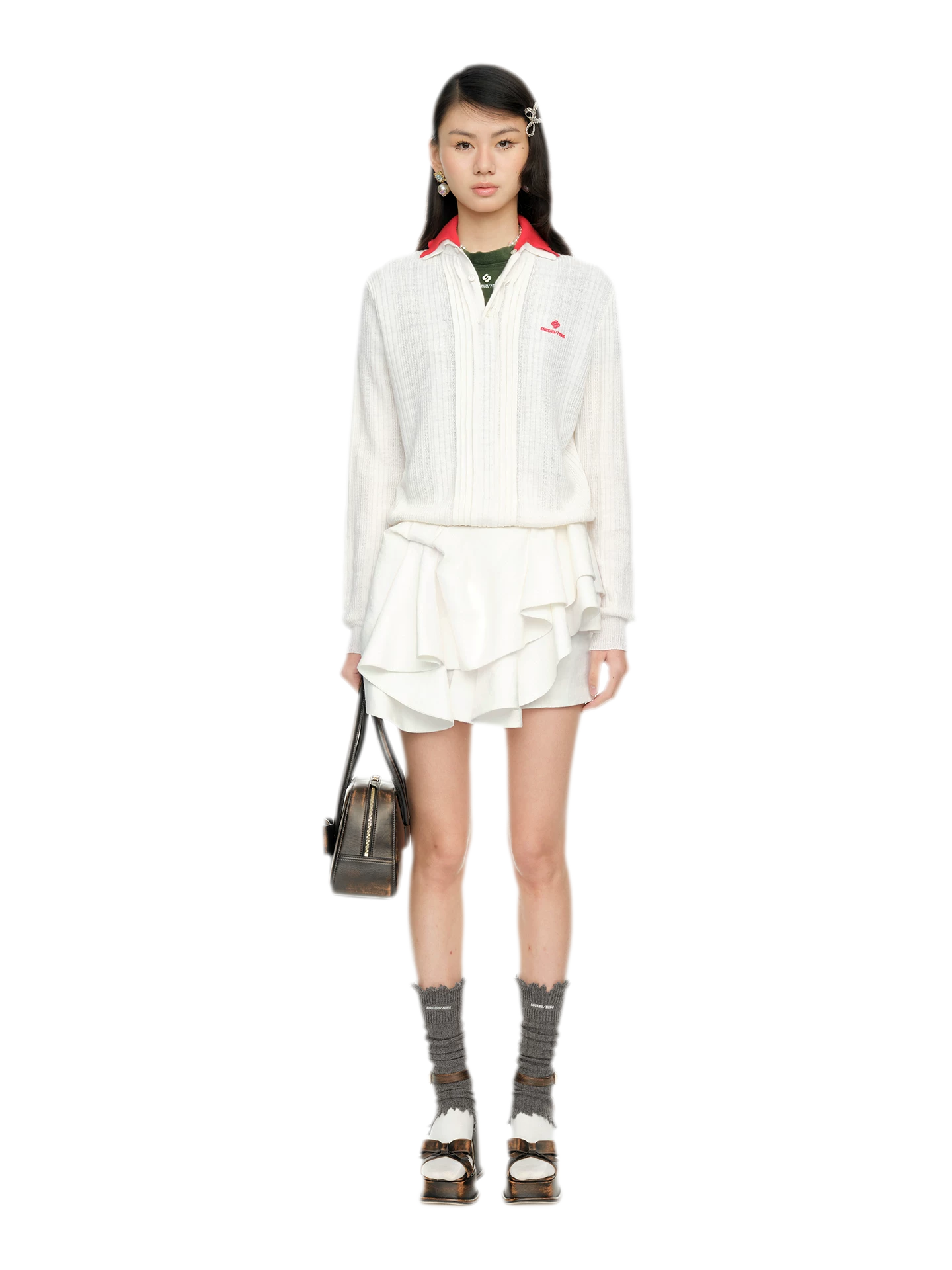 Summer Knit Pullover with Contrasting Collar