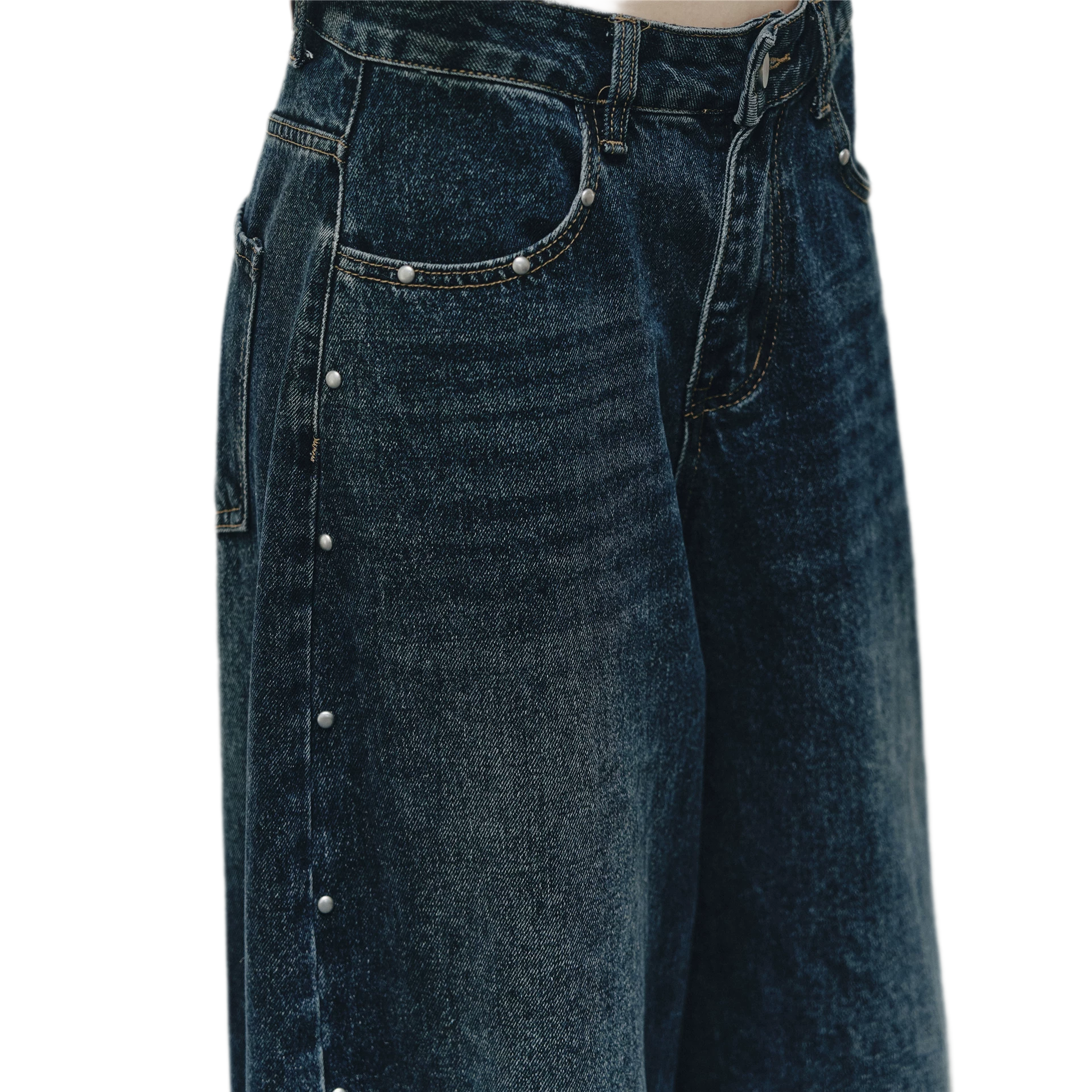 Washed Rivet Curved-Leg Jeans
