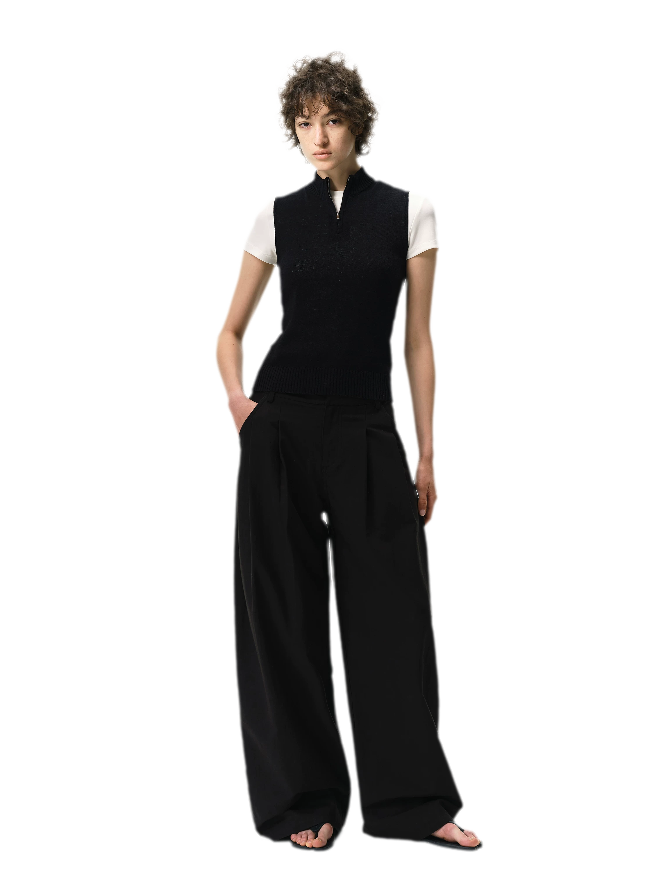 Curved Linen-Blend Pants