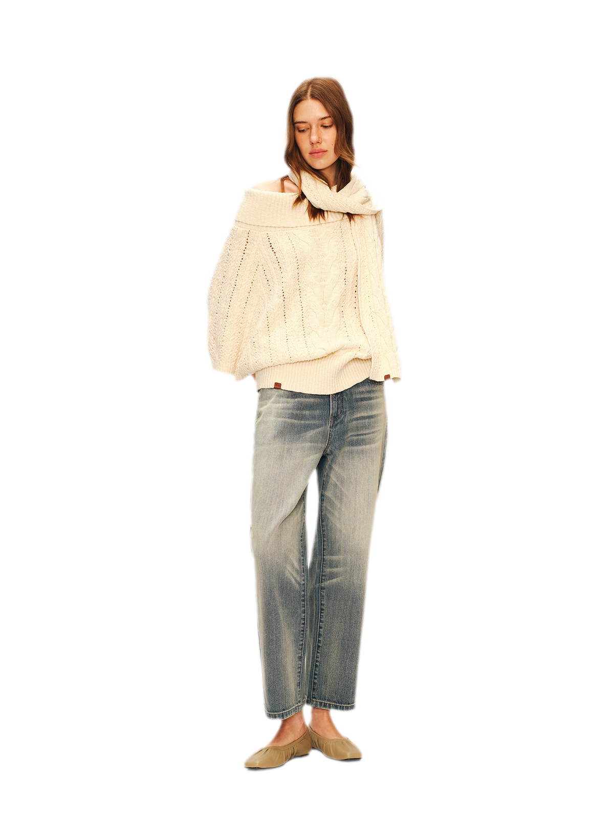 Pull asymétrique en maille torsadée