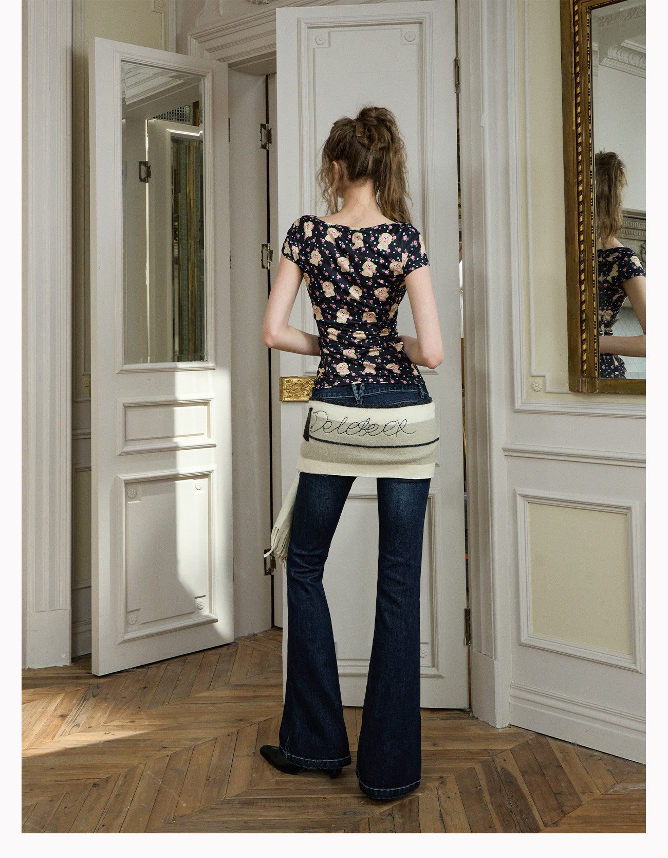 Print Slim V-Neck Tee
