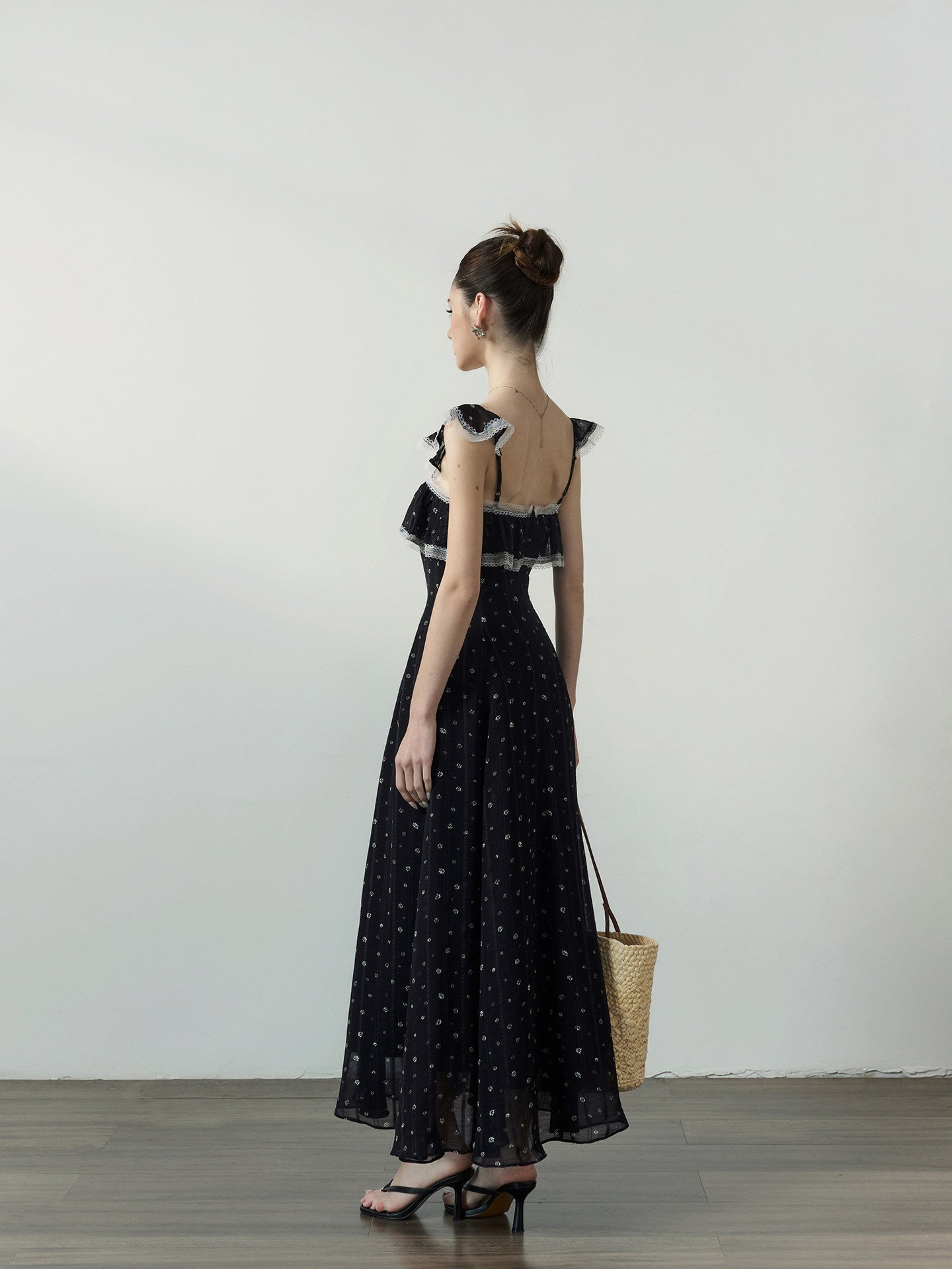 Daisy Lace Maxi Dress