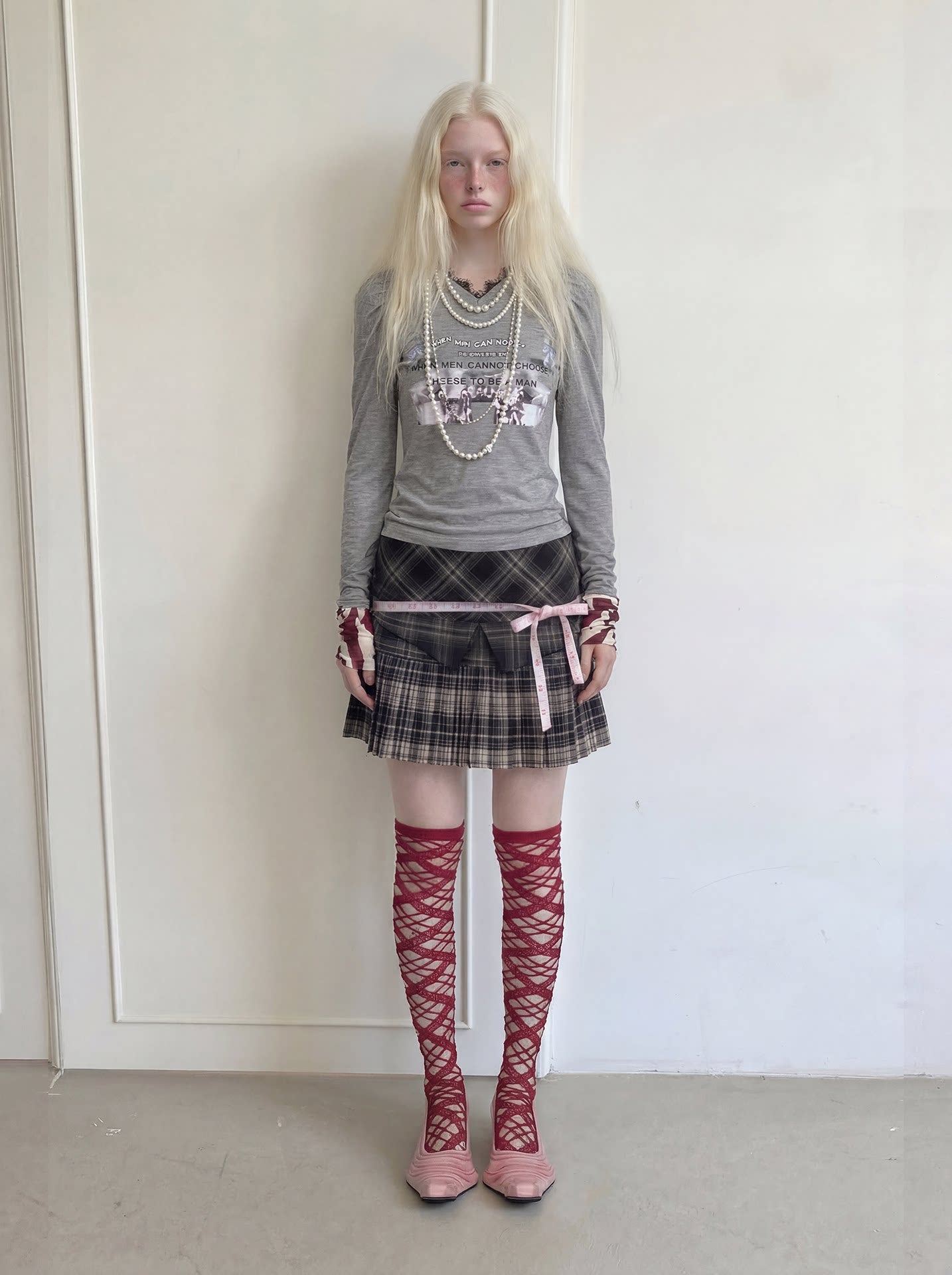 Lace Panel Fitted Long-Sleeve T-Shirt