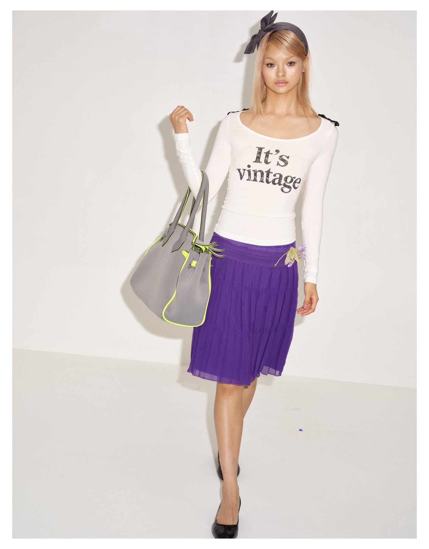 Floral Scoop-Neck Fitted T-Shirt