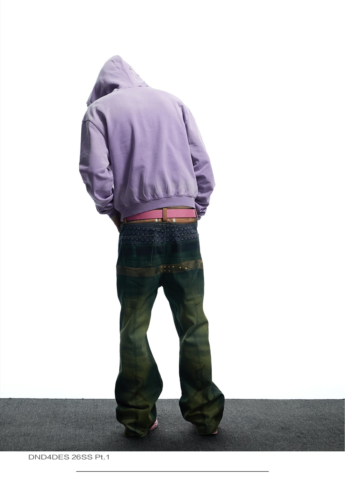 Hoodie mit Reißverschluss und Used-Look-Strasssteinen
