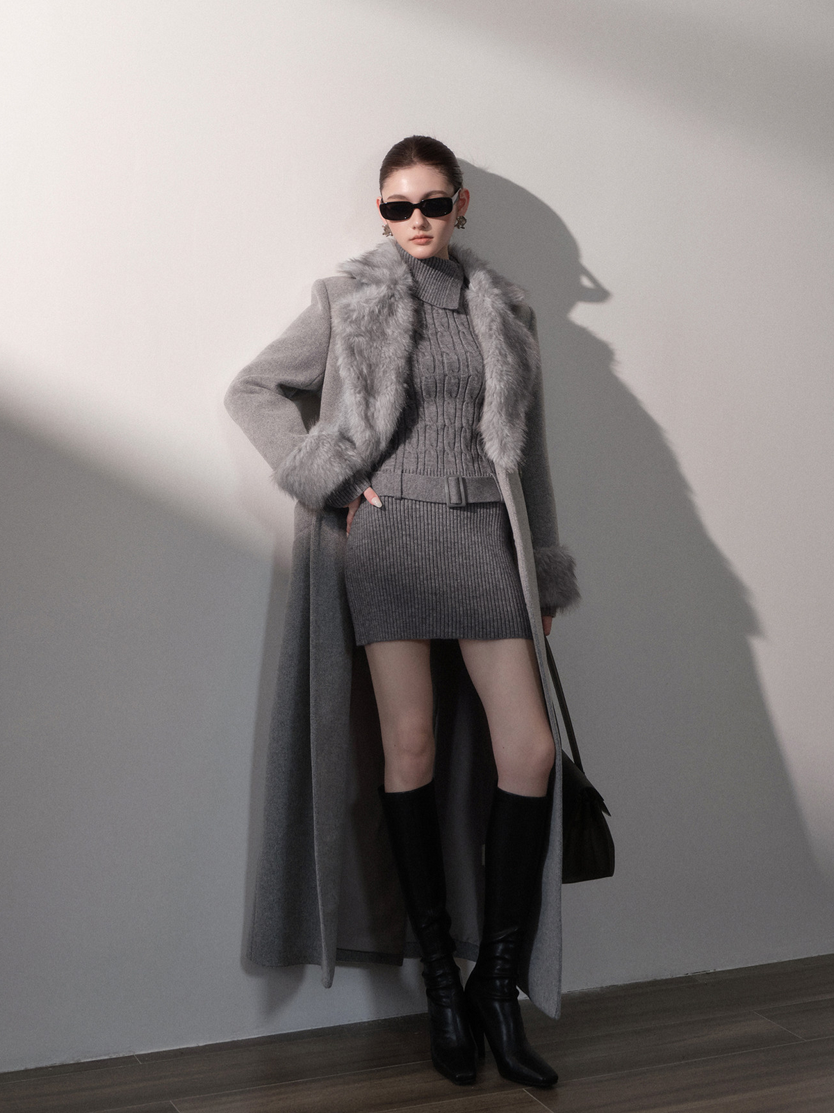 Robe ajustée à col roulé en maille torsadée