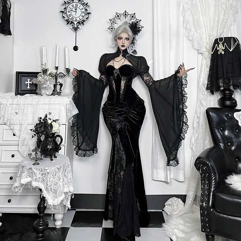 Bộ ren nhung Gothic