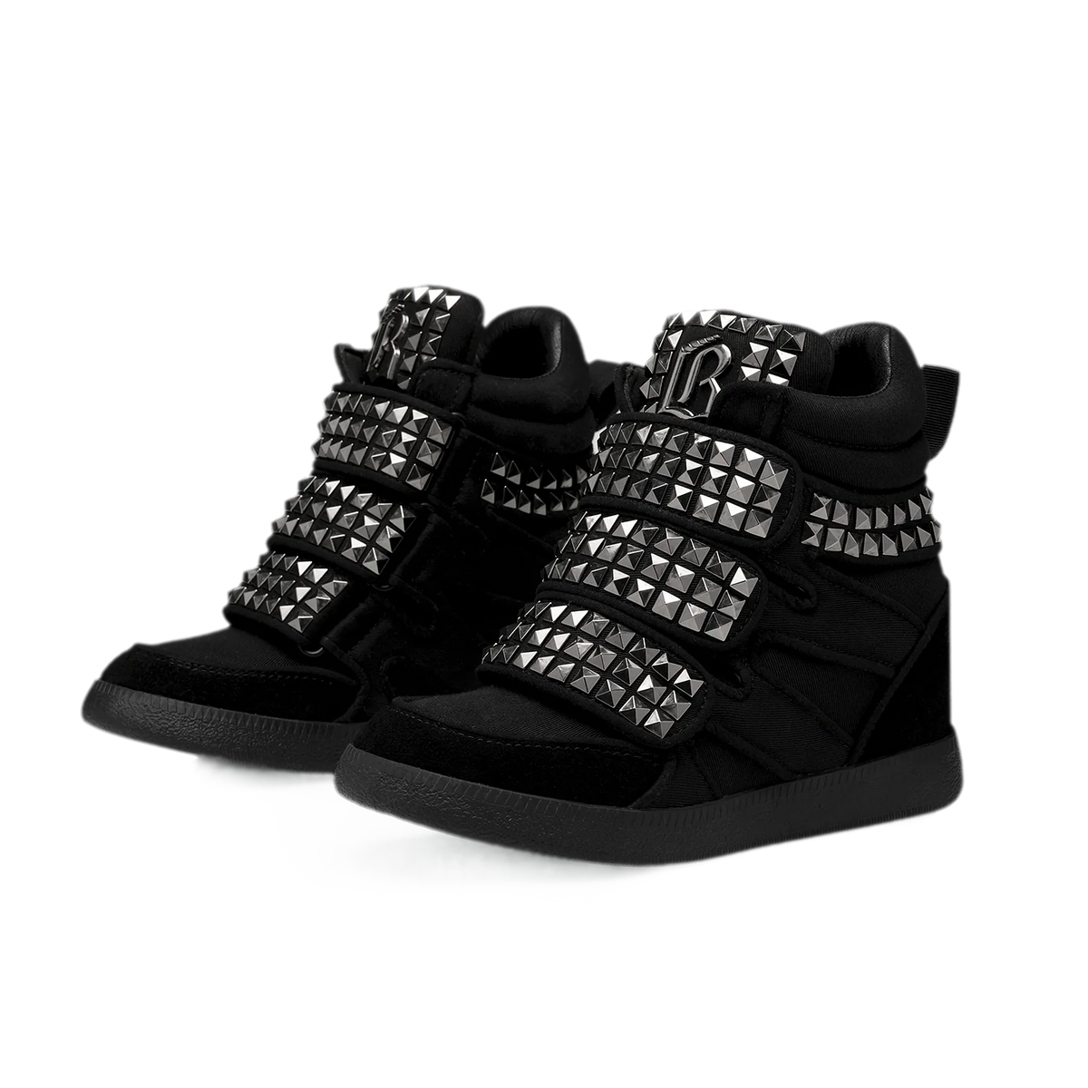 Sneakers alte con plateau e borchie