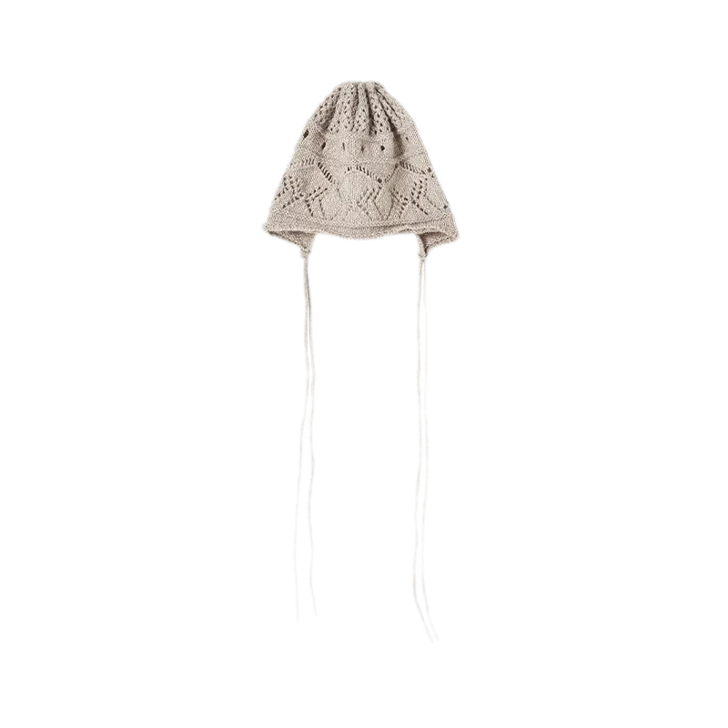 Gorro de punto grueso calado a rayas